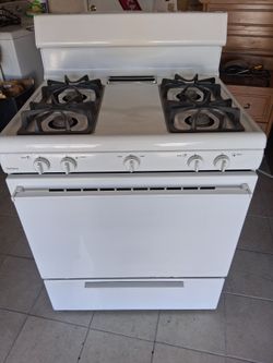GAS STOVE WITH OVEN WORKING GOOD DELIVER X $..
