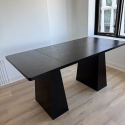 Dining Room Table 