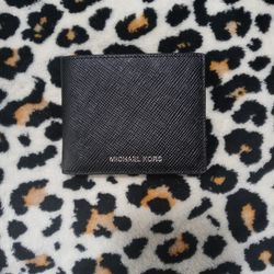 Micheal Kors Slim Billfold Leather Wallet