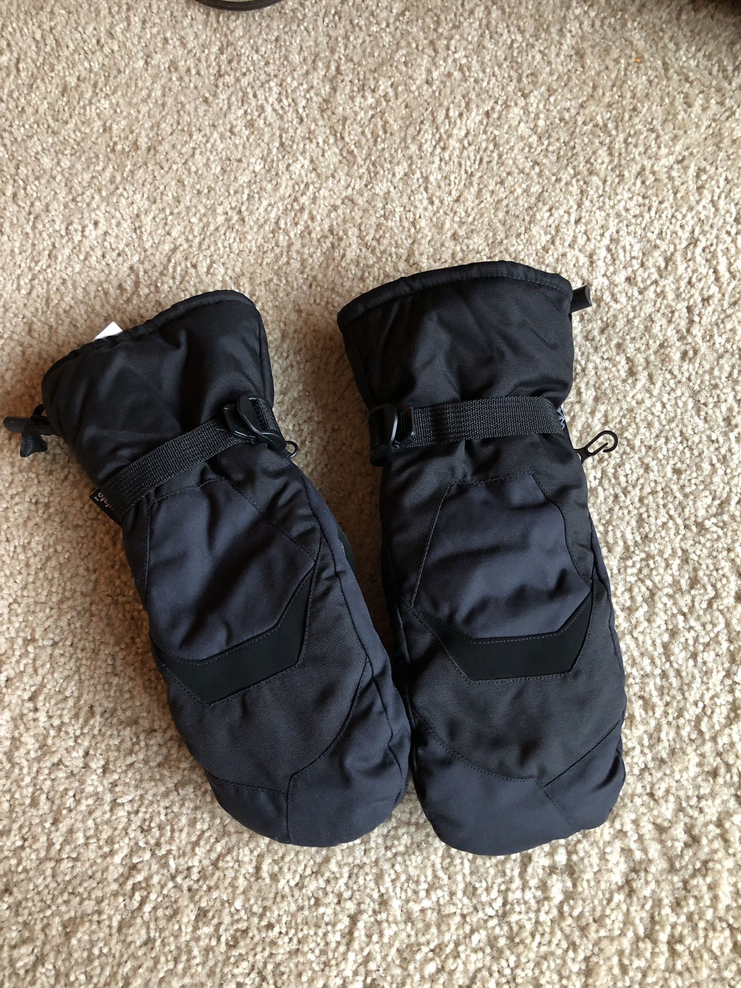 Snow mittens. Large.