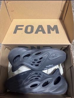 Yeezy foam runners