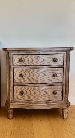 Stanley Furniture Small Chest of Drawers