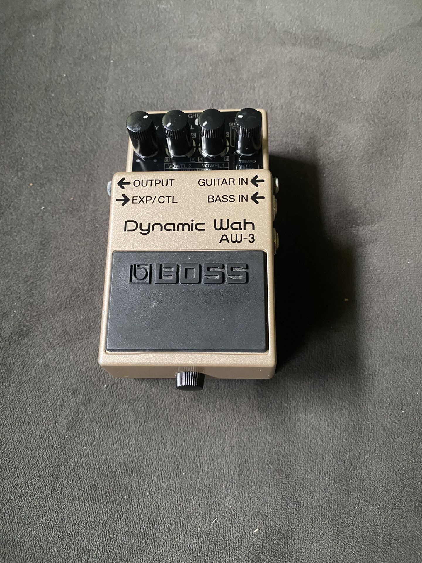 Boss AW-3 Dynamic Wah envelope vowel/formant filter