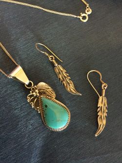 Beautiful Sterling Silver Jewelry / Western style earrings & necklace 💖