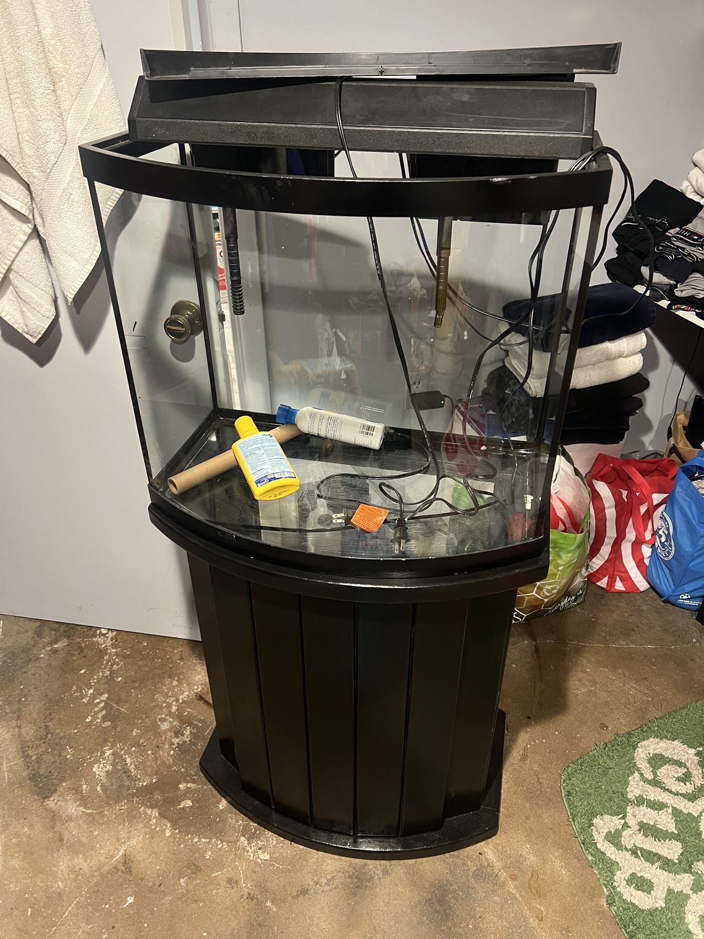 Fish Tank 30-40 Gallon Full Set Up