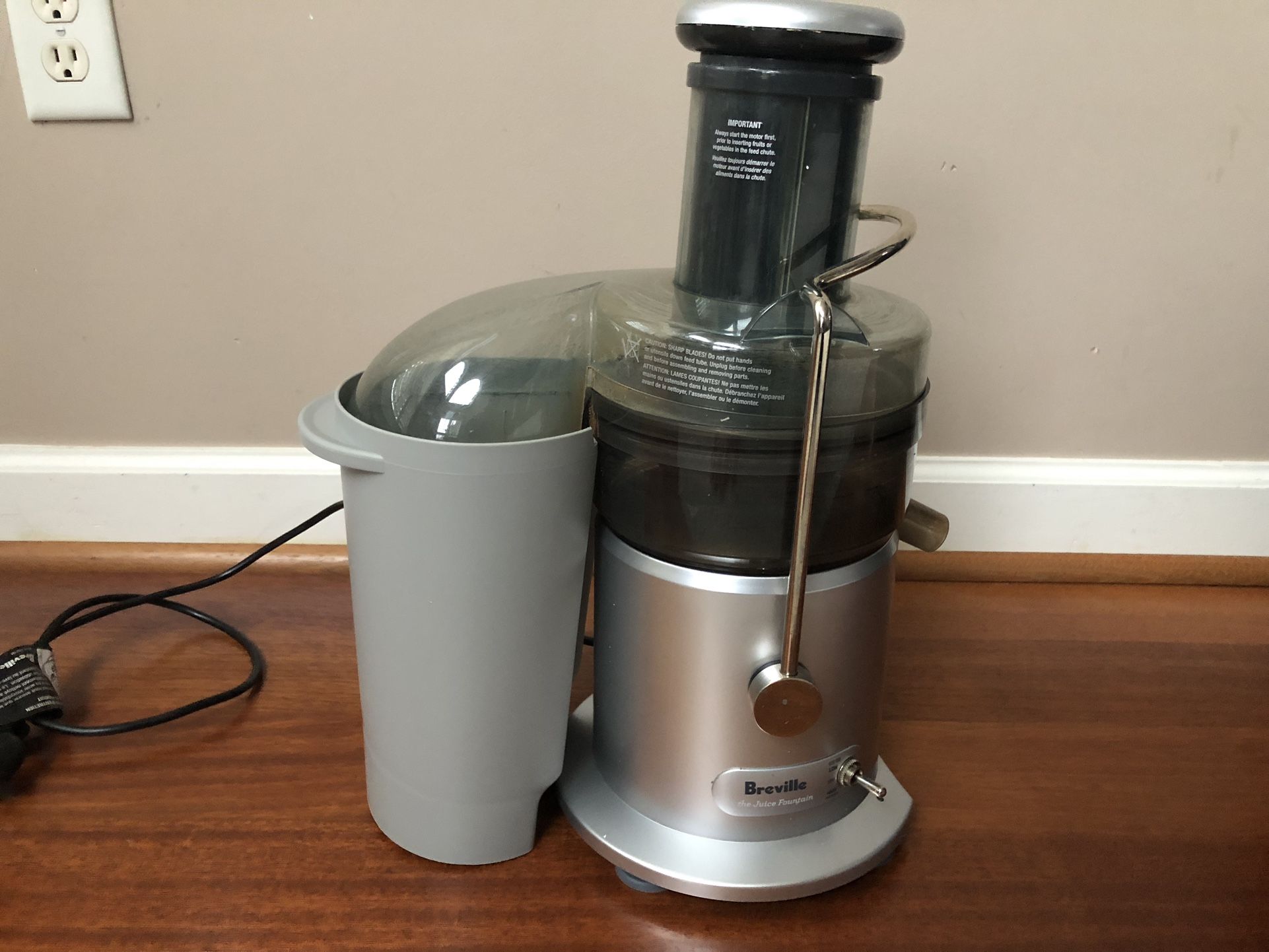 Breville JE98XL The Juice Fountain Extractor 850 W