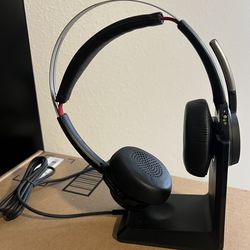 Plantronics wireless headset/headphones