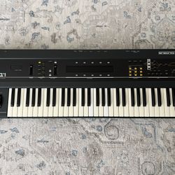 Ensoniq ESQ-1 Wave Synthesizer