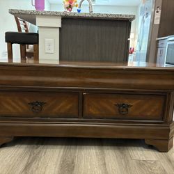 Lift Top Coffee Table 