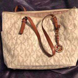 Beautiful Brand New Handbag 