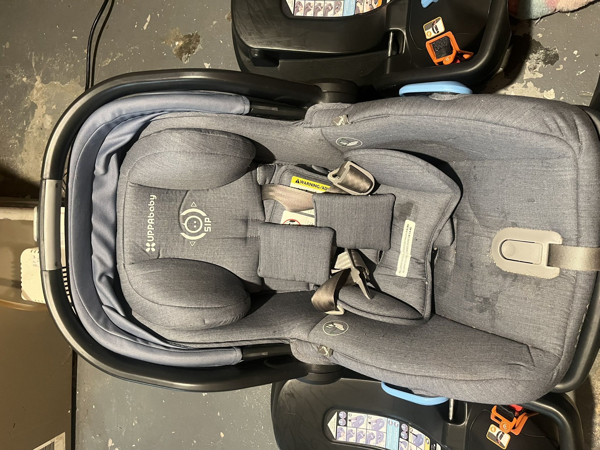 Uppababy Car Seat With 4 Bases
