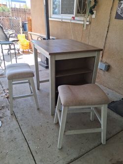 Dinning table