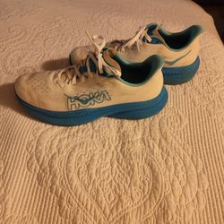 Hoka Mach 6