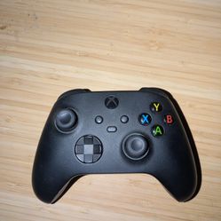 Black Xbox Controller 