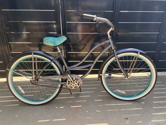 Felt Beach Cruiser Bike / Womens Single Speed Bicycle / Whitewall Teal Tires