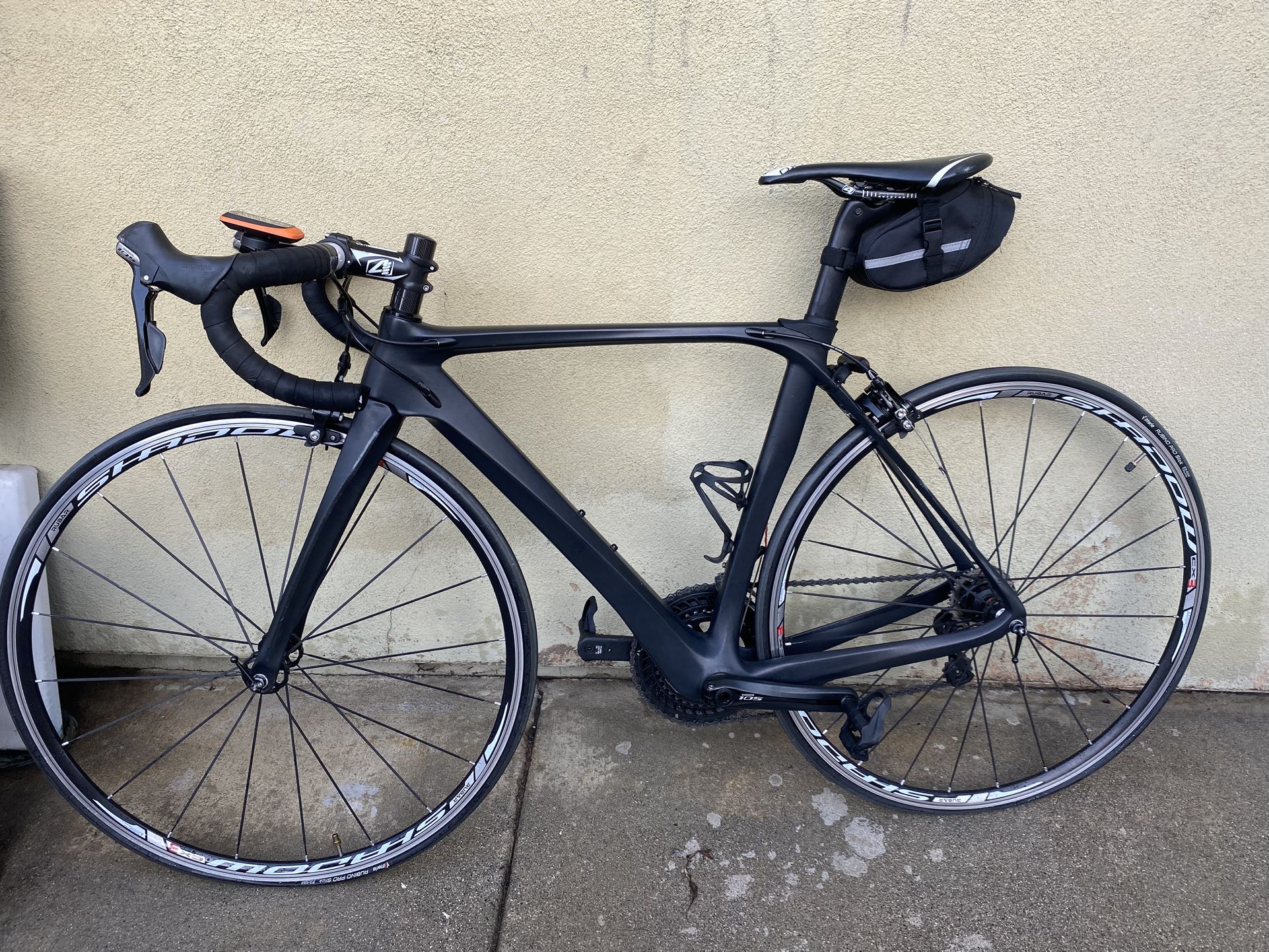Carbon Fiber Road Bike