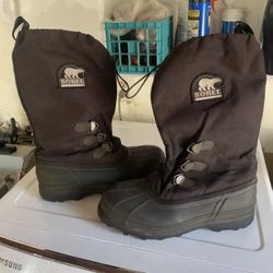 Sorel “Bear” Men’s Polar Boots. 