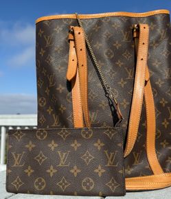 Perfect Vintage Louis Vuitton Monogram Bucket GM + Pouch + Cert of Authenticity