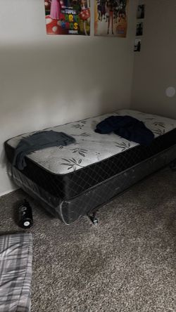 Twin size bed