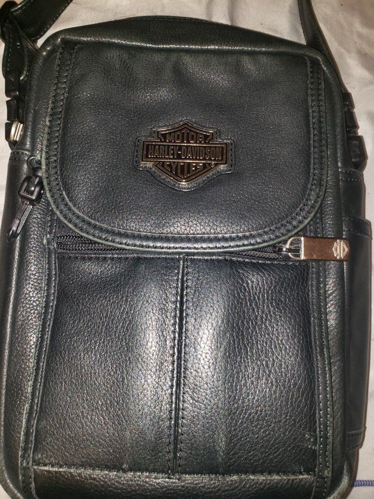  Harley Davidson black soft leather Messenger bag