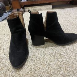 Black Bootie Heel Size 10
