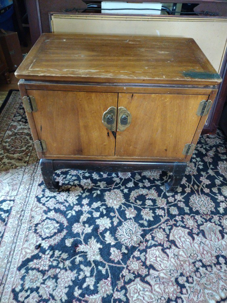 Beautiful Antique Sideboard Dresser Table By Lane