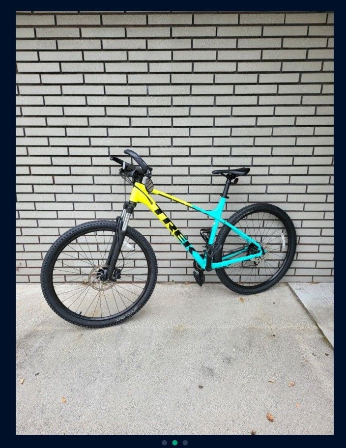 Trek 5 Mountain Bike Size Xl Wheels 29er Hydraulic Disc Brakes New Ridden One Time 