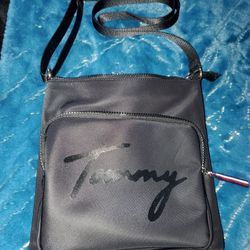 Tommy Hilfiger Crossbody Black