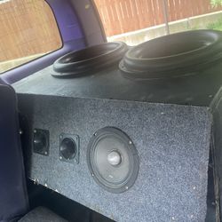 2 15” Sub Woofers & 6k Watt amp