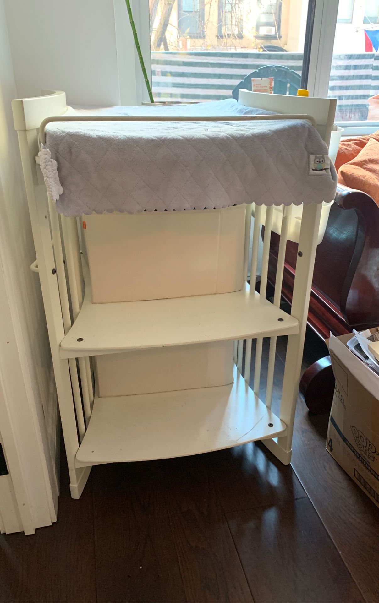 Stokke baby changing table