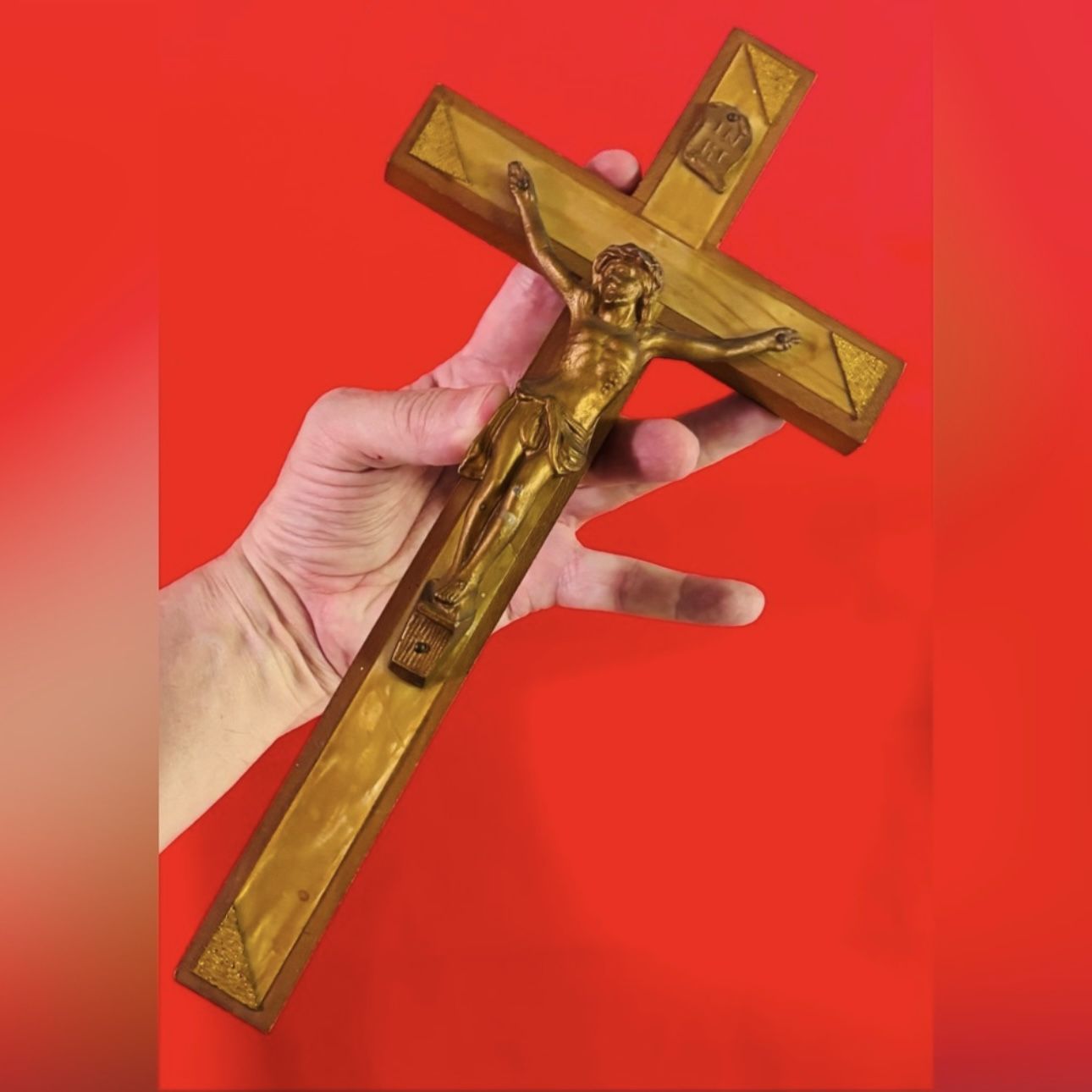 JESUS CHRIST Wood Cross Crucifix Original Vintage Antique Gold Metal Fine Art Mother of Pearl MOP Collectible Wall Plaque Display Religion / Religiou