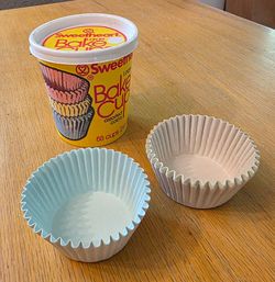 Vintage Sweetheart Large Bake Cups