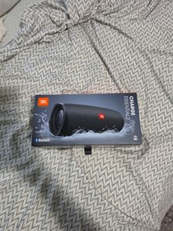 JBL Charge Essential 2 Bluetooth Speaker