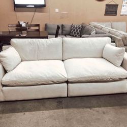 Spacious Loveseat , Sofa ,livingroom Furniture 