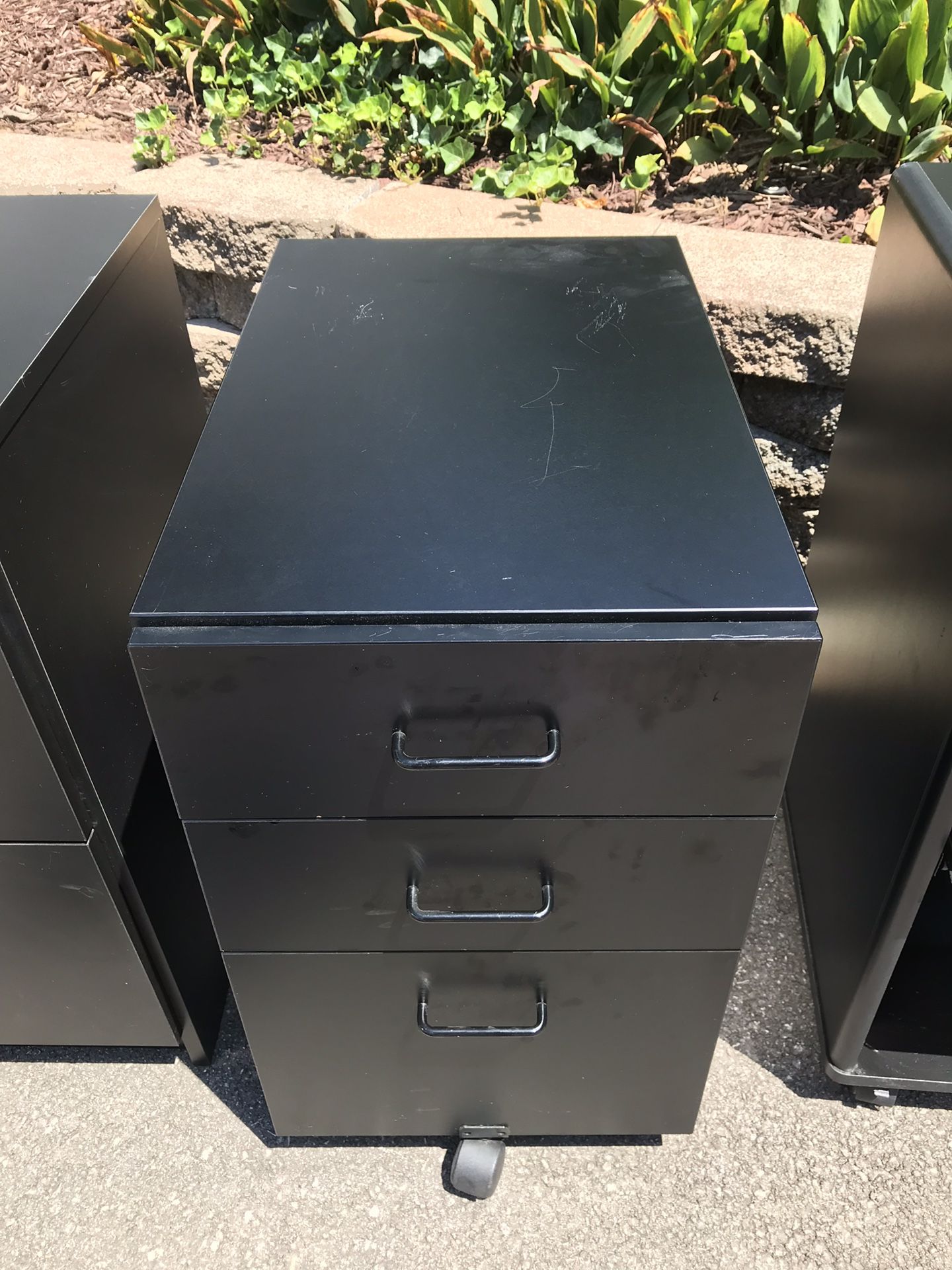 3 drawer lot 2 Deep door filing & 1 Open Faced Computer Desk