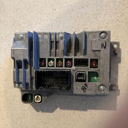 2019-2022 5th Gen Ram 1500 uConnect 4c Radio Receiver & 12 inch Display Screen (Temp Control).