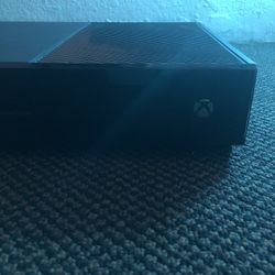 Xbox One With Two Controllers Give Me An Offer