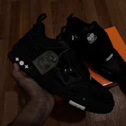 LOUIS VUITTON SKATES