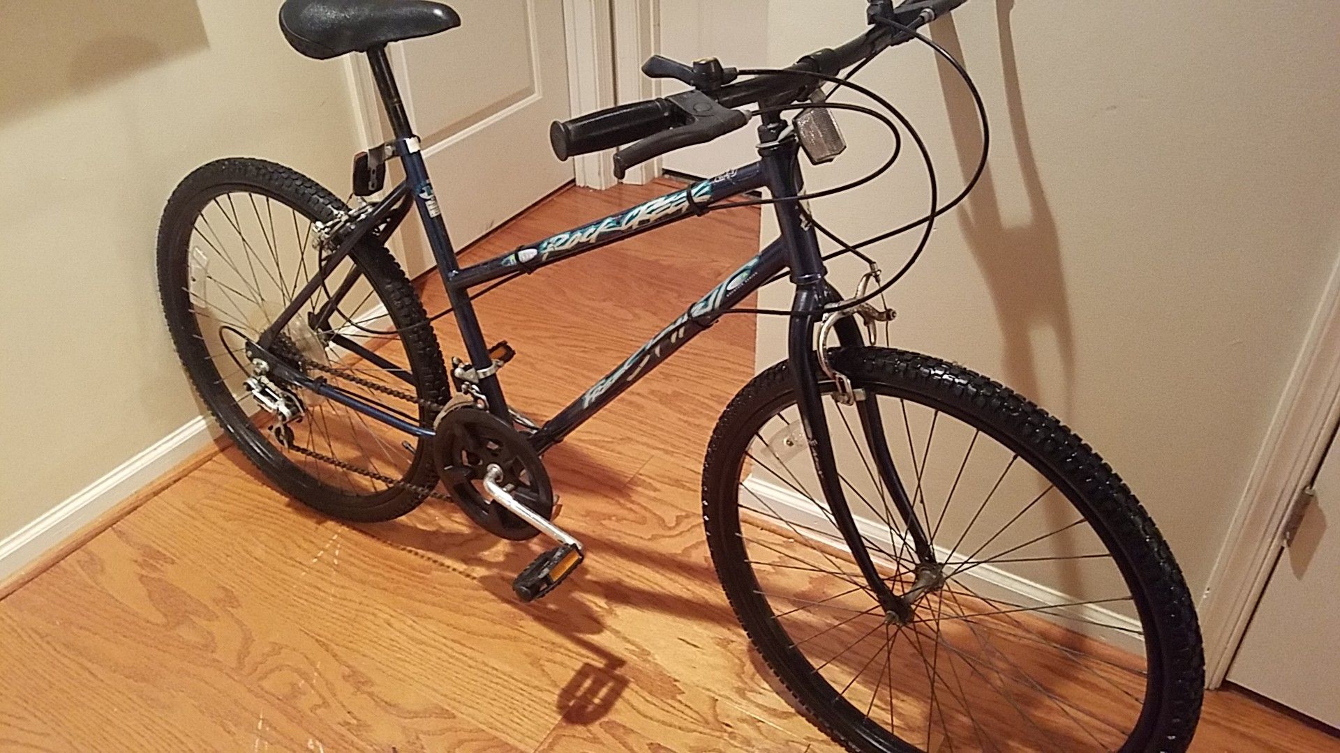 Free spirit rock cheap creek bicycle