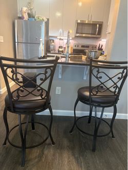 Bar stool set
