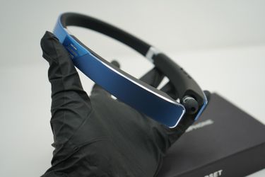 (Brand New) Bluetooth Wireless Earbuds