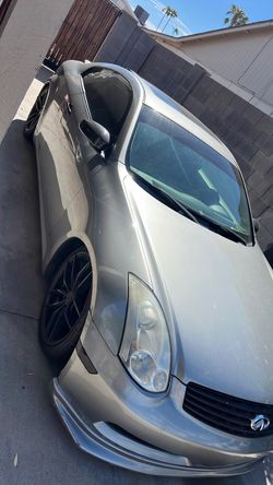 Selling my 05 infinity Q 35