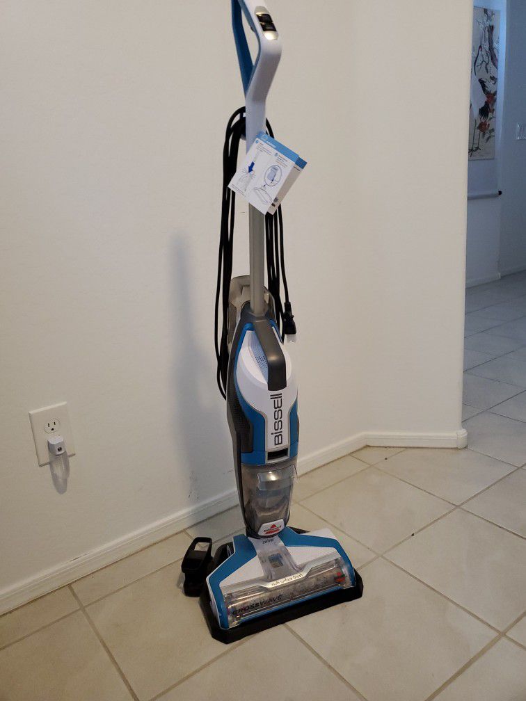 Bissell Vacuum / Spray Mop