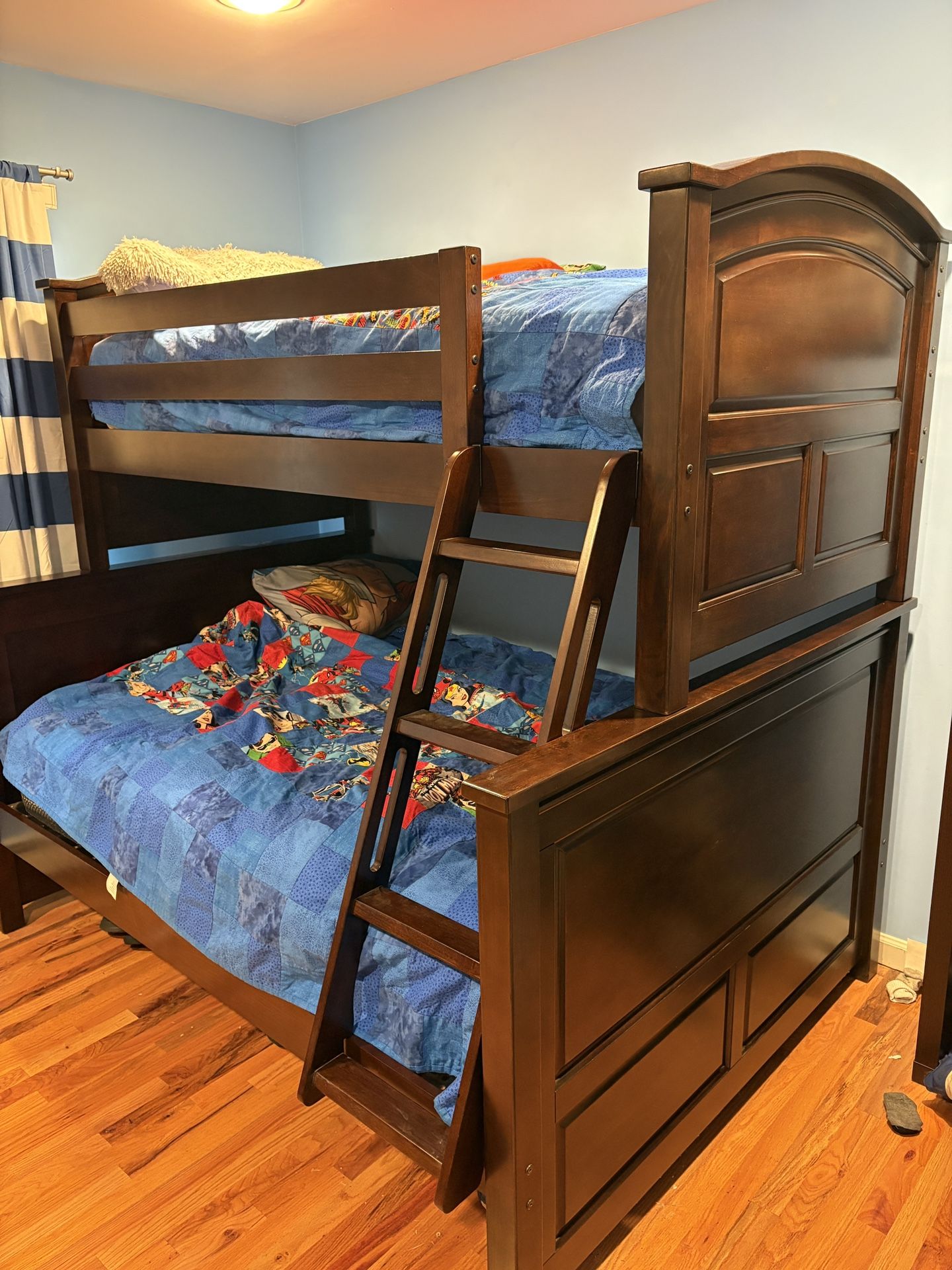 Full Size Bed With Twin Bunk