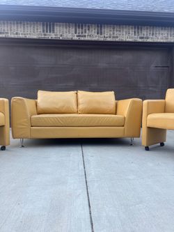 MCM - Leather Sofa with 2 rolling Chairs - Yellow