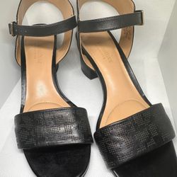 Naturalizer Sandals Block Heel Size 7W Black