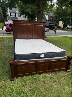 Queen Bed