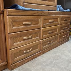9-Drawer Oak Dresser with Matching Tri-Fold Mirror
