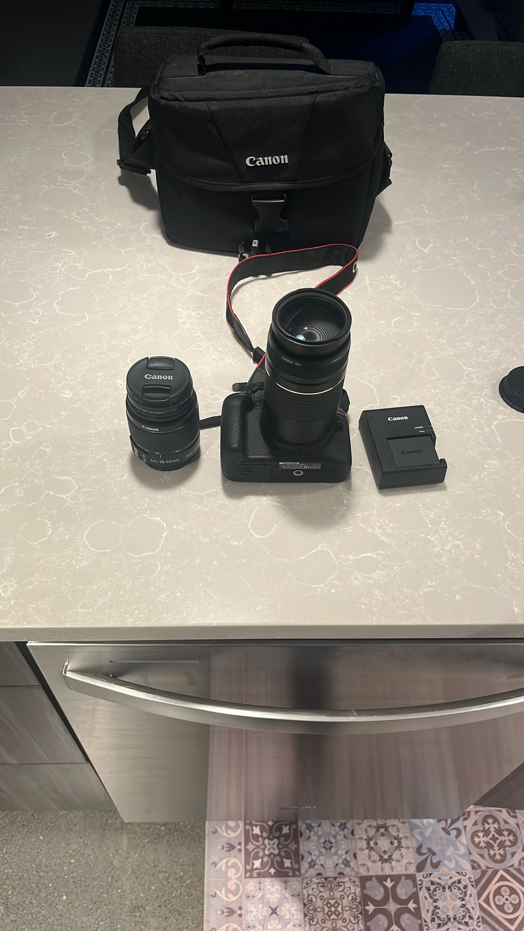 Canon EOS Rebel T7