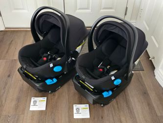 Clek Liing Infant Car Seat with Base
**Please Read Description**